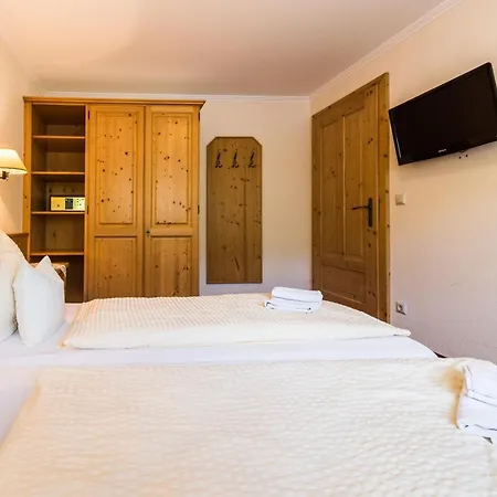 Landgasthof Bierfriedl Estalagem Pruggern