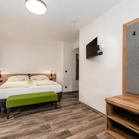 Landgasthof Bierfriedl Inn