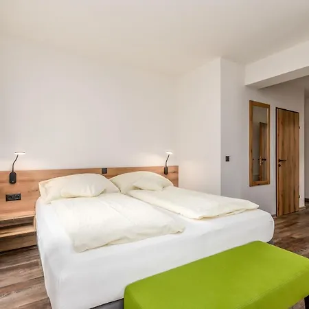 Landgasthof Bierfriedl Inn *