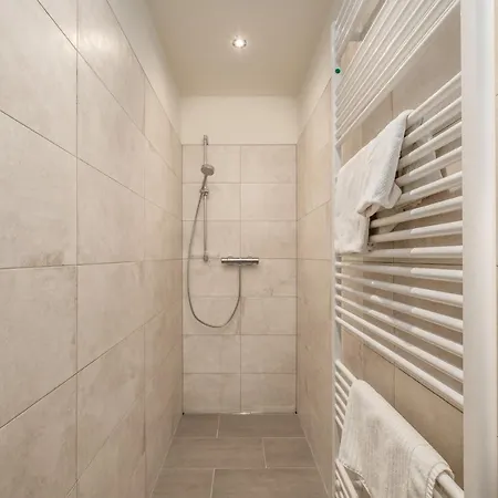 イン Landgasthof Bierfriedl