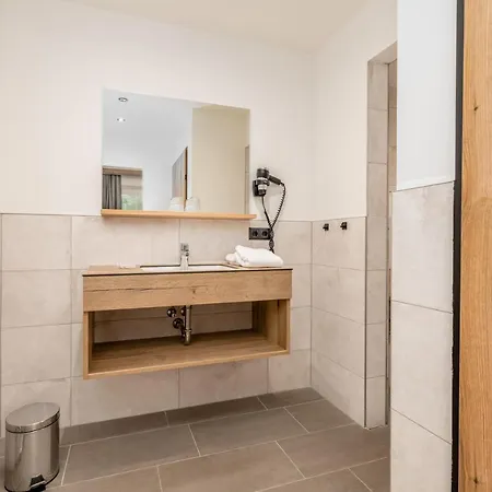 イン Landgasthof Bierfriedl プルークガーン